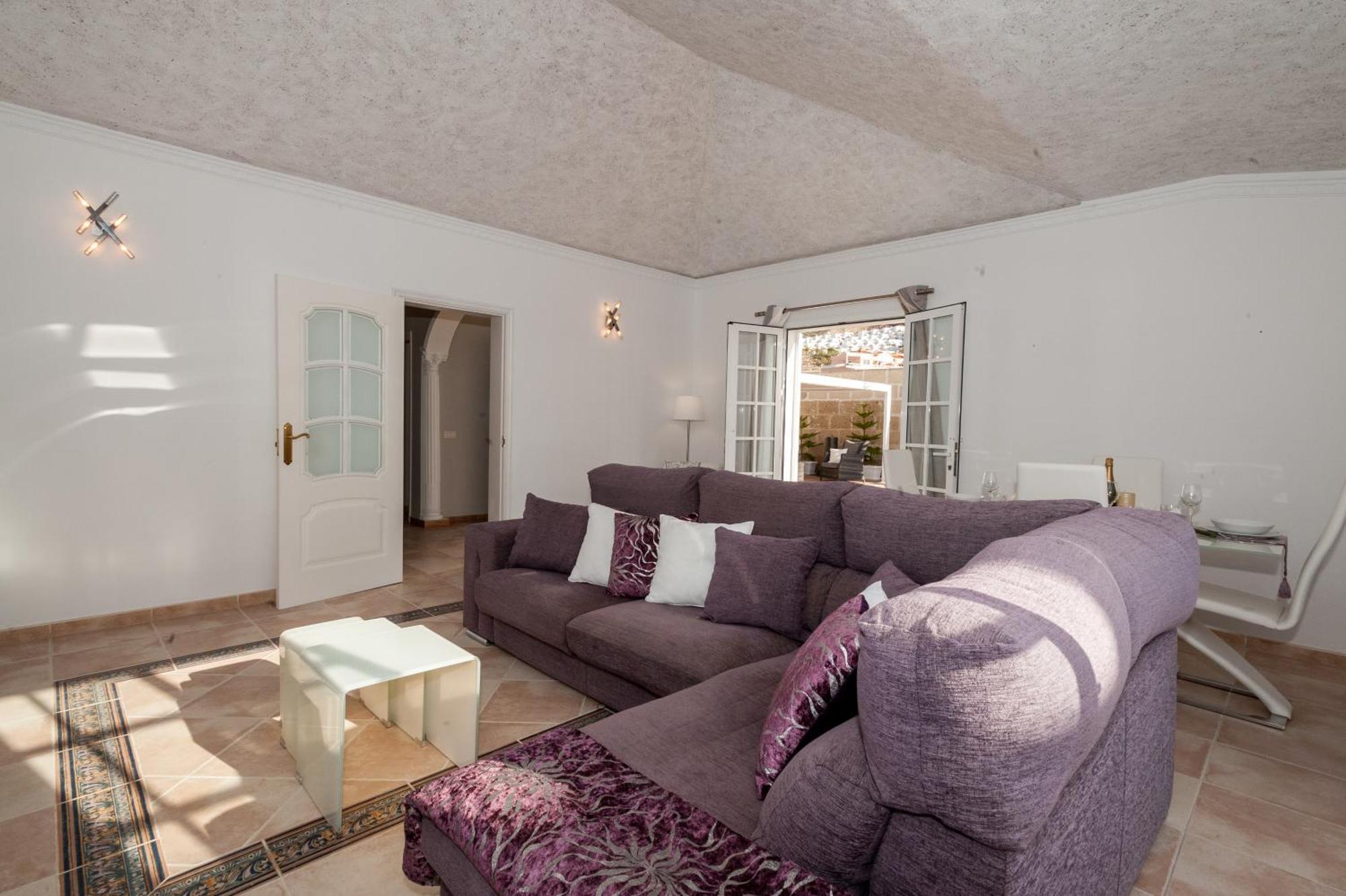 Villa Vanesa Luxury Private Villa With A Heated Pool, 4 Bedrooms And 4 Bathrooms Costa Adeje  Extérieur photo