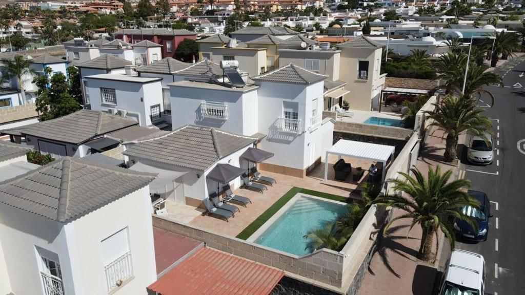 Villa Vanesa Luxury Private Villa With A Heated Pool, 4 Bedrooms And 4 Bathrooms Costa Adeje  Extérieur photo